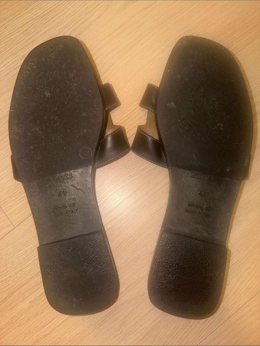 Hermes Black and Tan Oran Leather Slide Sandals - Picture 4 of 7